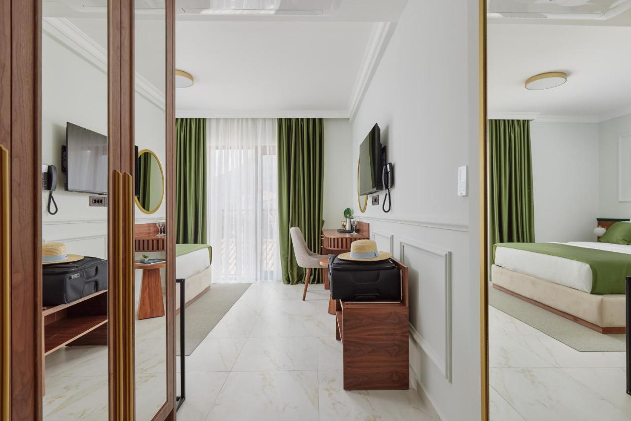 Hotel Diplomat By Aycon Budva Kültér fotó