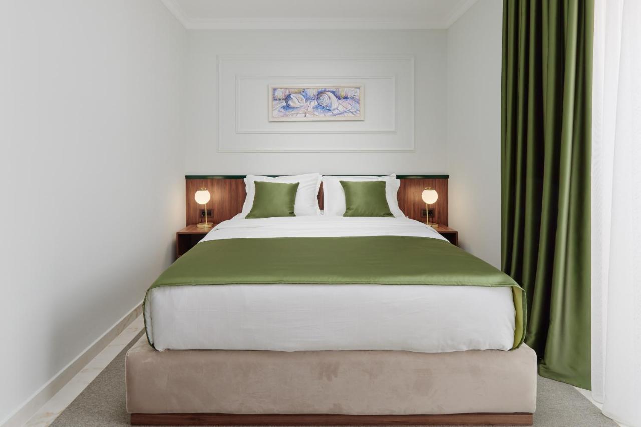 Hotel Diplomat By Aycon Budva Kültér fotó