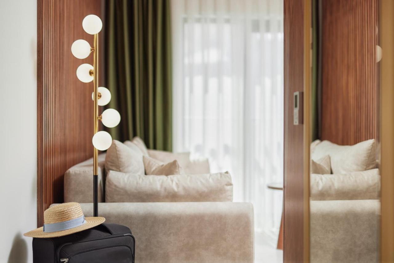 Hotel Diplomat By Aycon Budva Kültér fotó