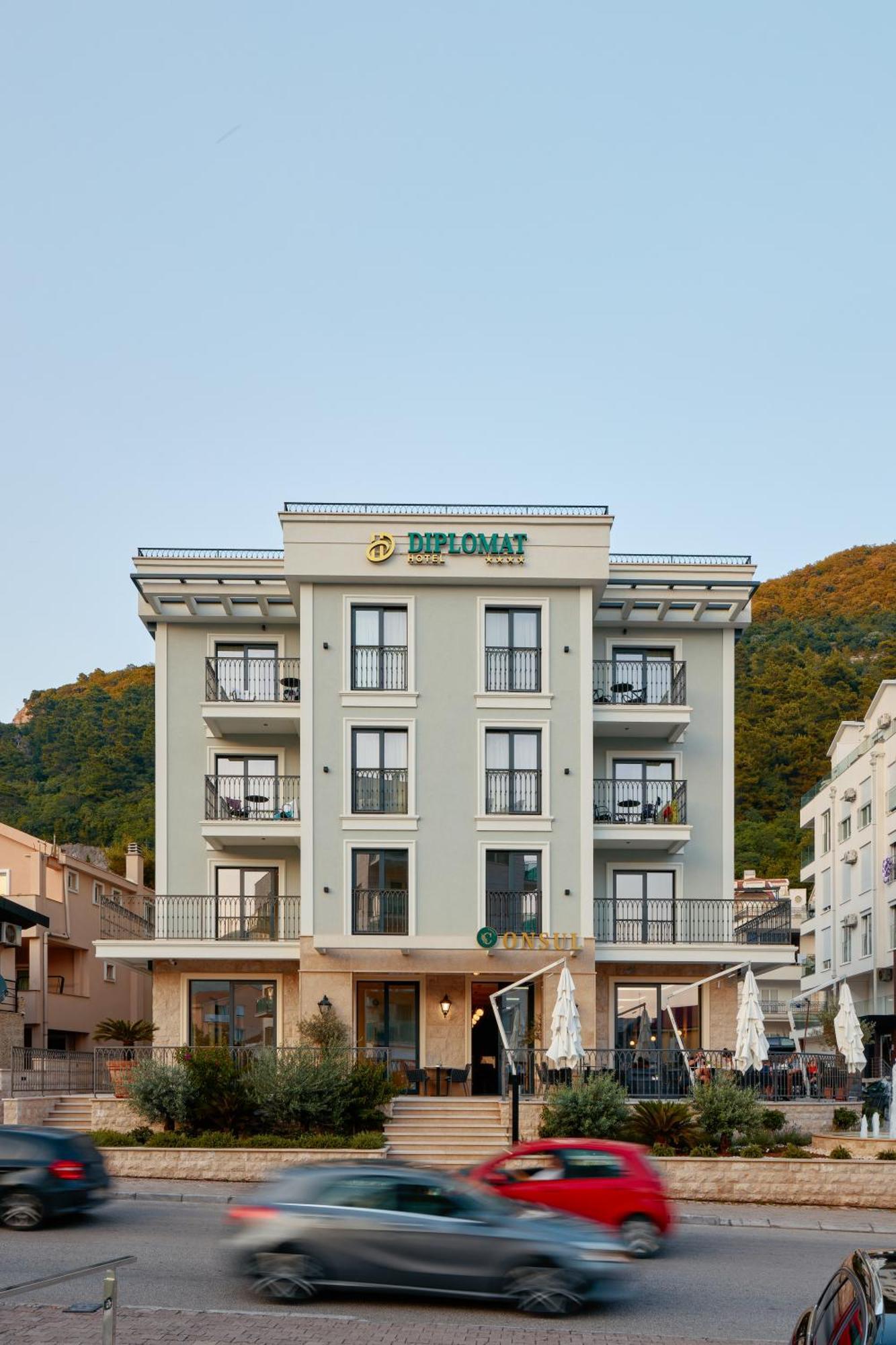 Hotel Diplomat By Aycon Budva Kültér fotó