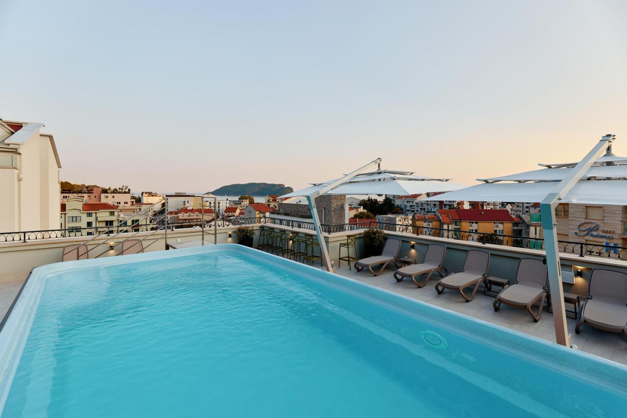Hotel Diplomat By Aycon Budva Kültér fotó